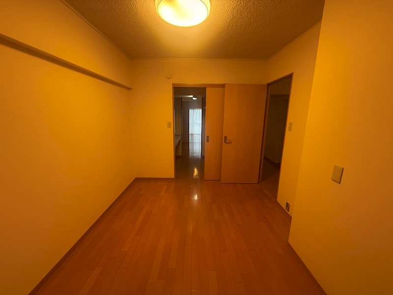 洋室5.0帖 ウォークスルークローゼット メゾン茨木西駅前 その他