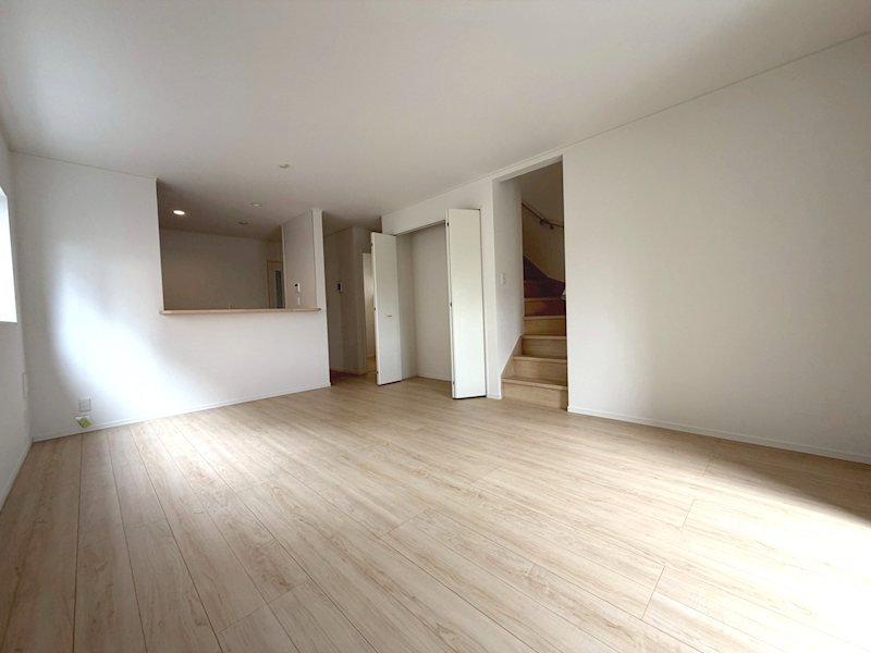 南西側から採光のある明るいLDK広々16.7帖 渚東町CRADLEGARDEN限定1邸新築分譲住宅 その他