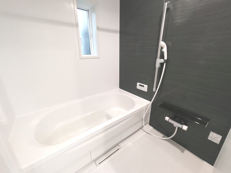 暖房換気乾燥機付ゆったり1616サイズのユニットバス 一日の疲れをゆったりと癒してください 須山町CRADLEGARDEN限定1邸新築分譲住宅 その他