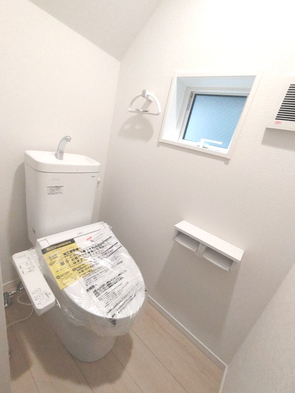 1階トイレ 温水洗浄暖房便座 須山町CRADLEGARDEN限定1邸新築分譲住宅 その他
