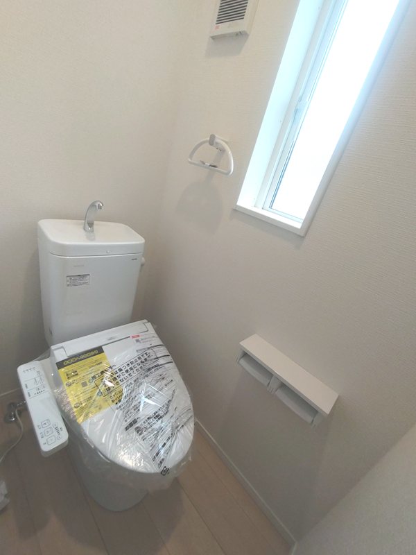 2階トイレ 温水洗浄暖房便座 須山町CRADLEGARDEN限定1邸新築分譲住宅 その他