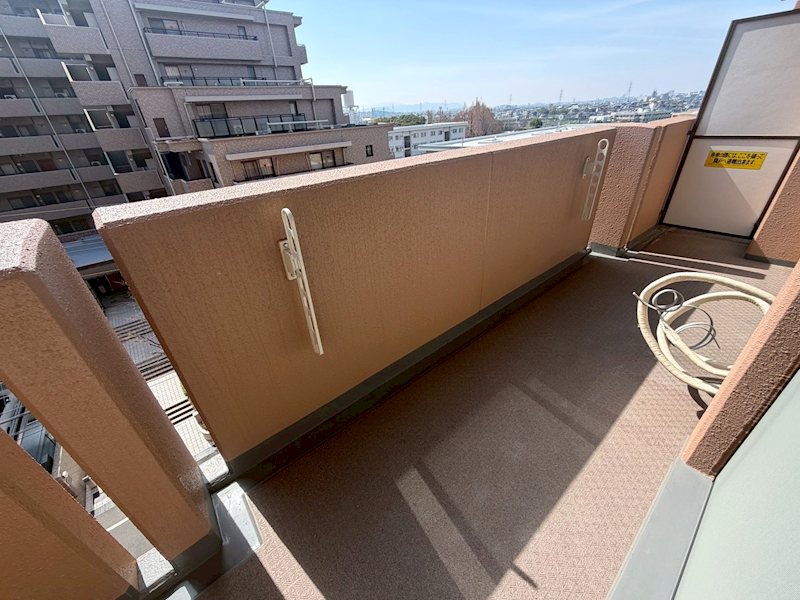 南東向きの明るいバルコニー ダイアパレス樟葉 その他