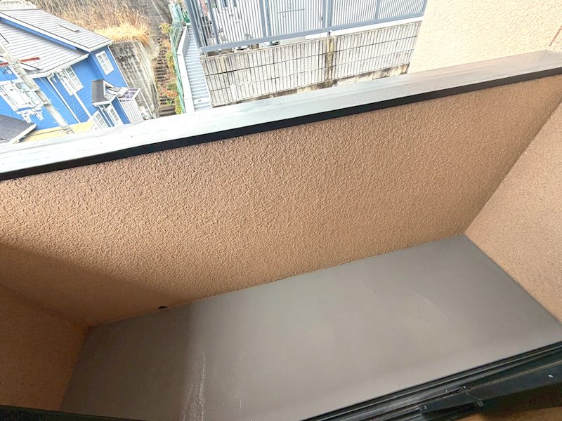 東向きバルコニー 香里園東之町一戸建再生既存住宅 その他