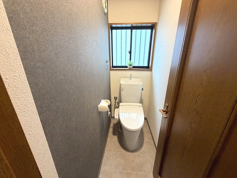 トイレ新調 香里園東之町一戸建再生既存住宅 その他