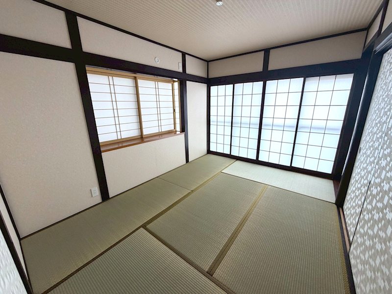 リビング横和室 6帖 香里園東之町一戸建再生既存住宅 その他