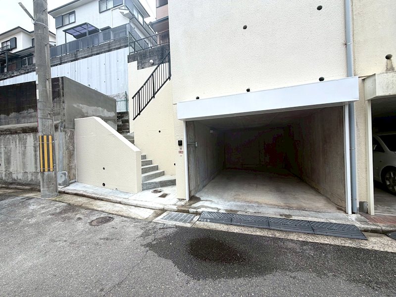 掘込ガレージ 香里園東之町一戸建再生既存住宅 その他