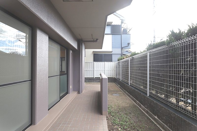 南向きバルコニーと専用庭 メロディーハイム牧野公園弐番館 その他