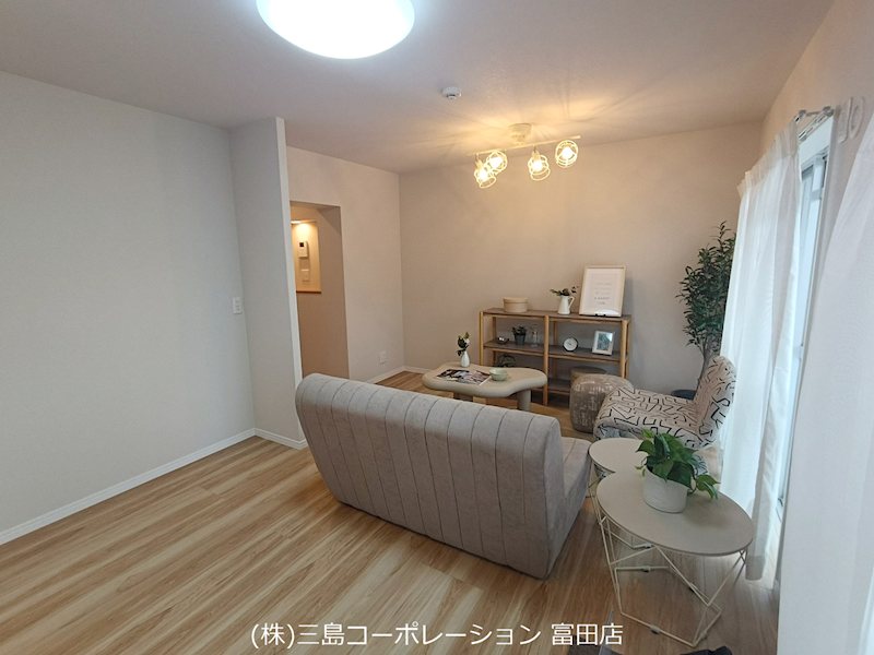 富田第二住宅62号棟   内観写真（リビング）