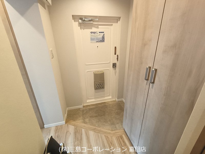富田第二住宅62号棟   現地写真（玄関）