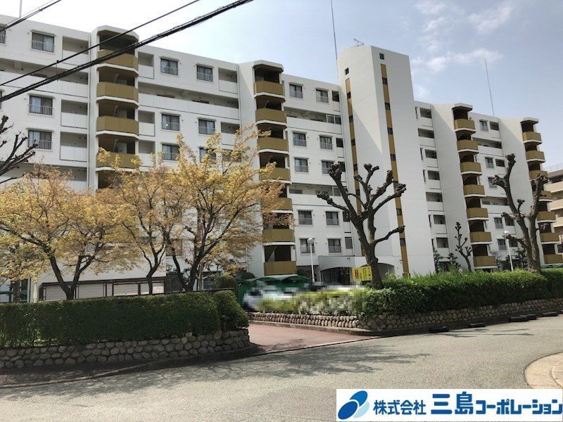 東奈良高層住宅E棟 外観写真