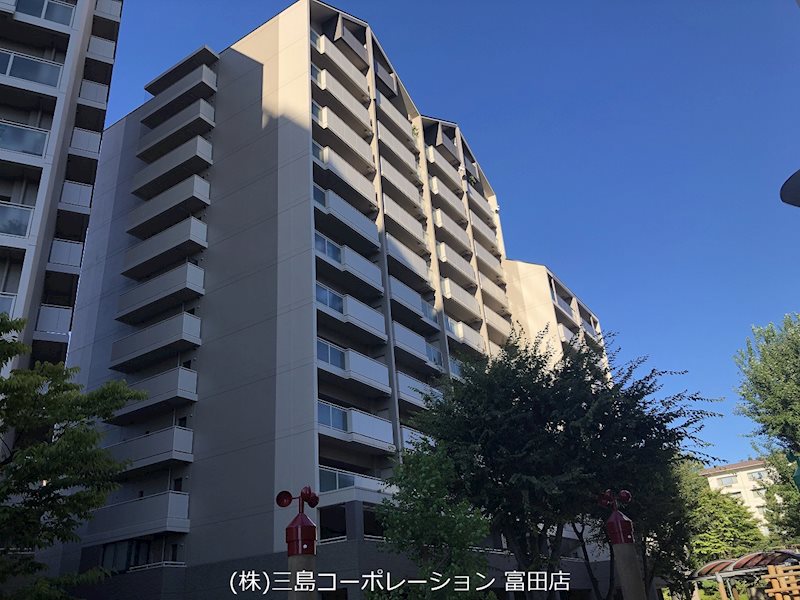 阪急ヒルズコート高槻2番館  外観写真