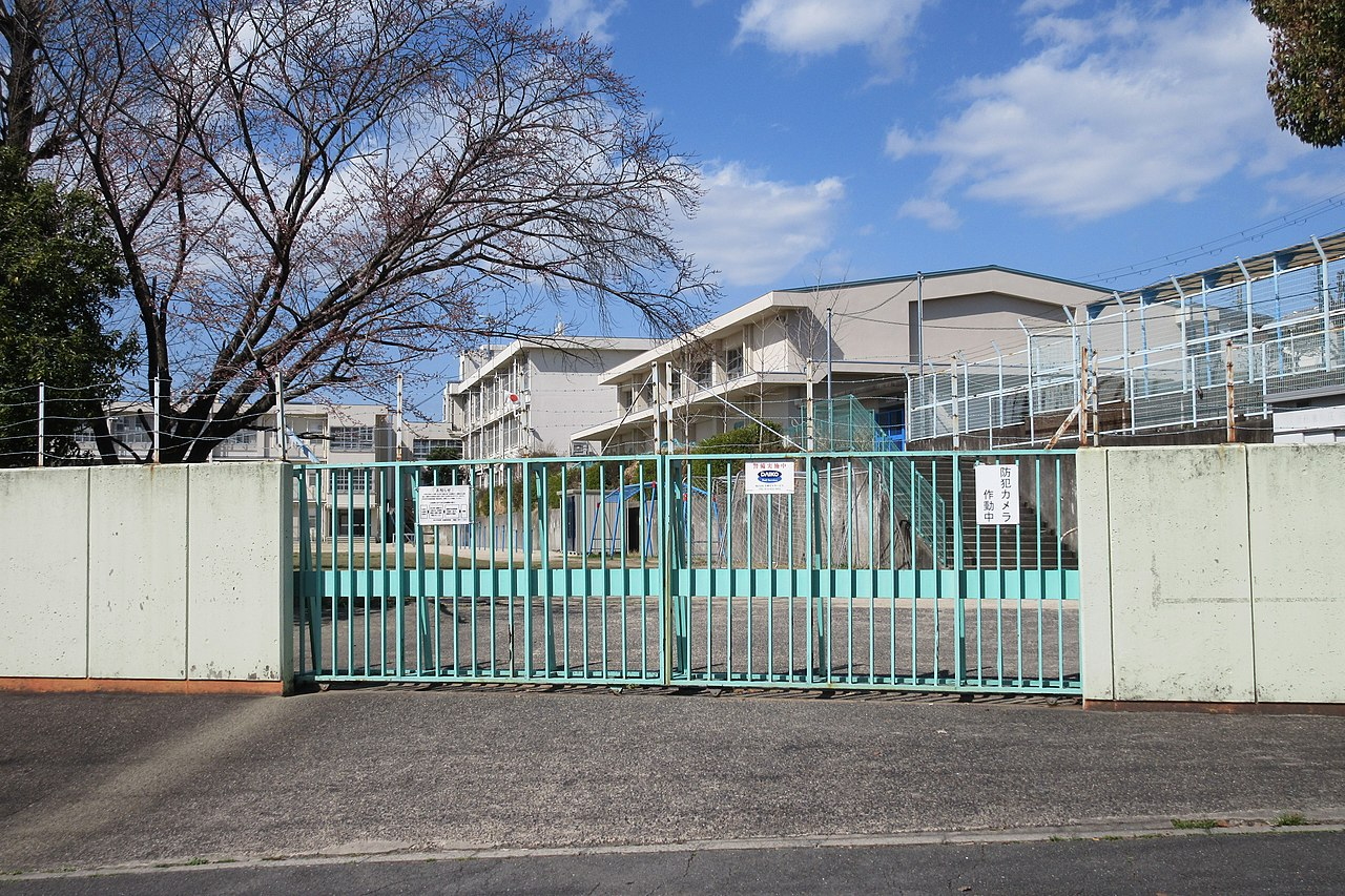 枚方市立菅原東小学校 長尾東町3丁目一戸建再生既存住宅 周辺画像6
