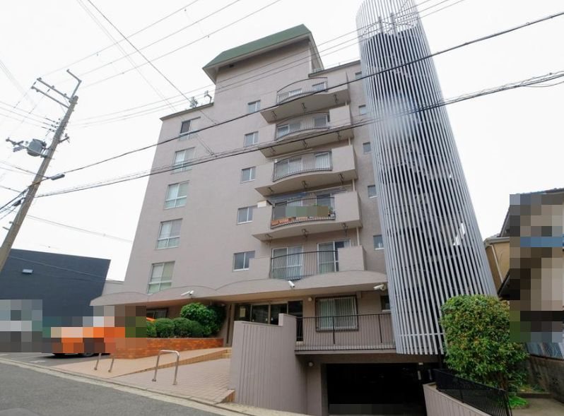 プレジデント高槻 外観写真