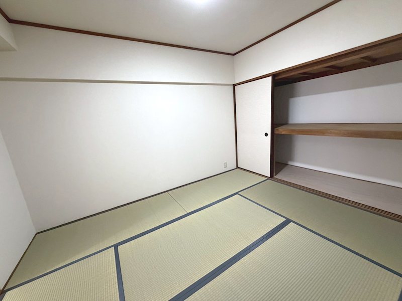 和室6帖 大きな押し入れ付 枚方ハイツ第八号棟 その他