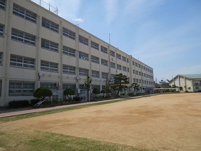 高槻市立南大冠小学校 ルネ高槻リバーサイドガーデン 周辺画像6