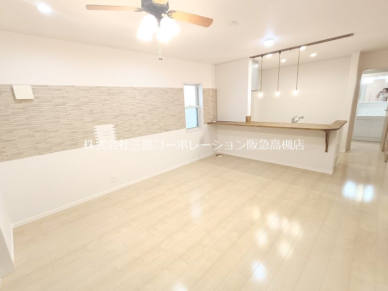 高槻市下田部町2丁目　中古一戸建 外観写真