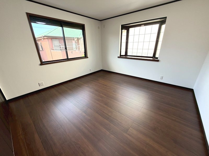 2階 洋室約8帖 お子様のお部屋にいかがでしょうか 成田東が丘一戸建再生既存住宅 その他