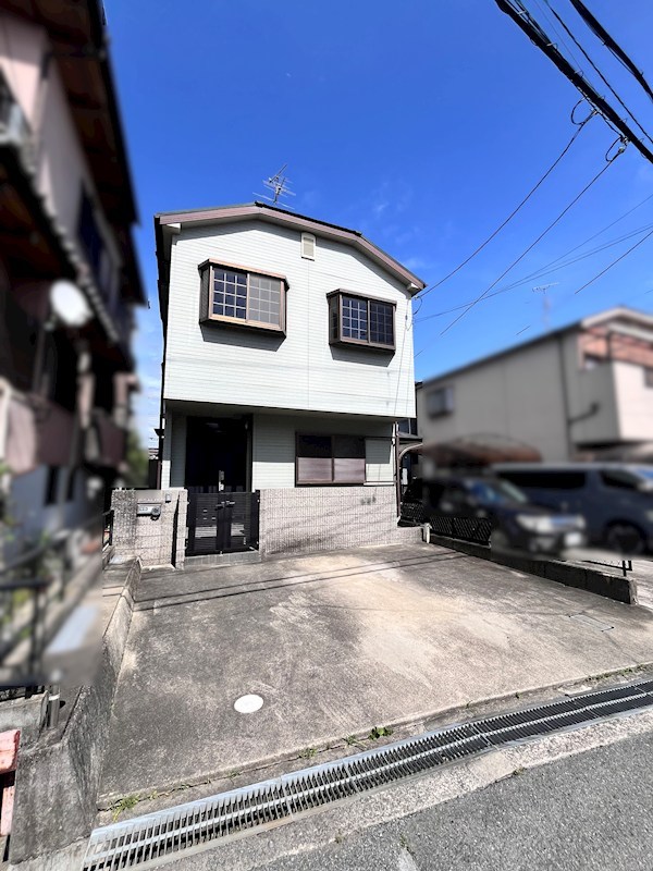 茨木市西河原1丁目　中古一戸建 外観写真