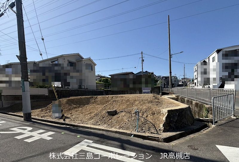 高槻市松が丘2丁目　売土地B区画 現地写真（前面道路含む現地写真）