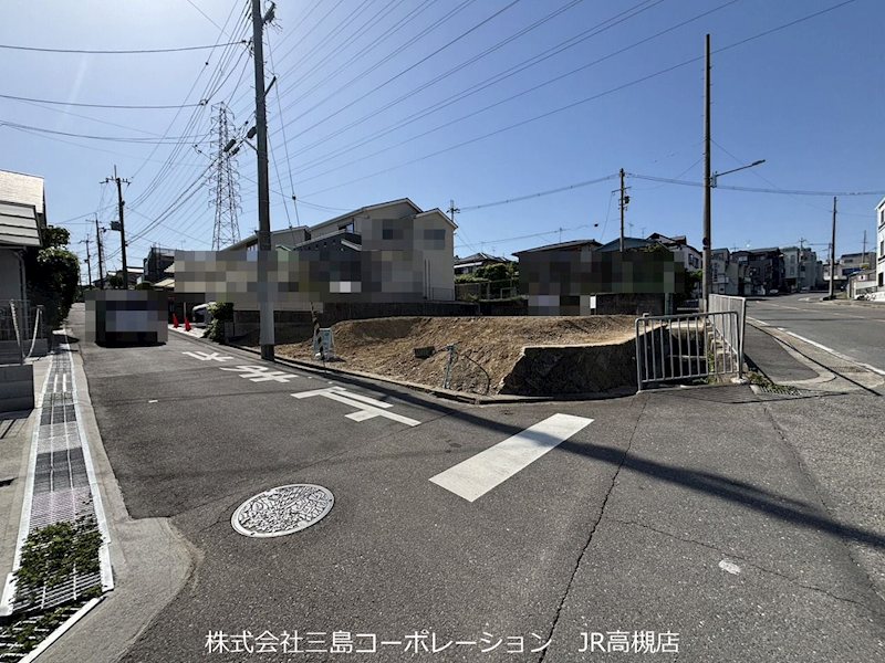 高槻市松が丘2丁目　売土地B区画 現地写真（前面道路含む現地写真）