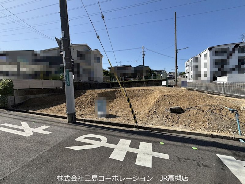 高槻市松が丘2丁目　売土地B区画 現地写真（前面道路含む現地写真）