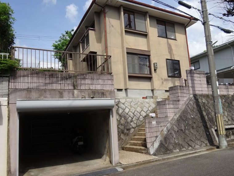 高槻市南平台5丁目　中古一戸建 外観写真