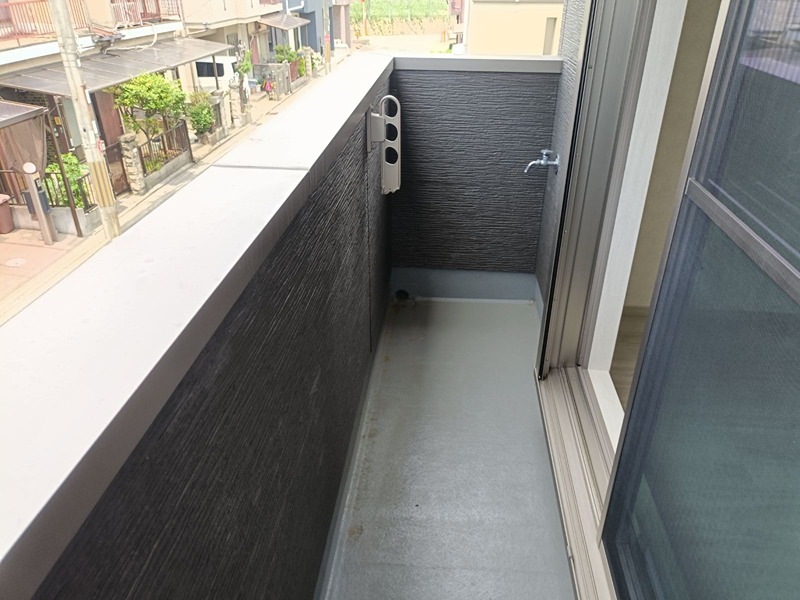 摂津市新在家1丁目　中古一戸建  現地写真（バルコニー）