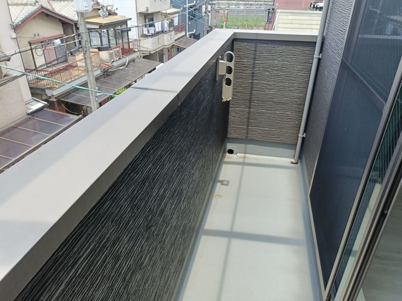 摂津市新在家1丁目　中古一戸建  現地写真（バルコニー）