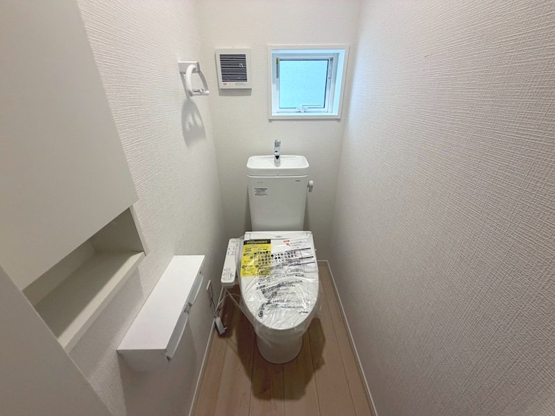 1階トイレ 温水洗浄暖房便座 山之上西町CRADLEGARDEN全2区画新築分譲地内1号棟 その他