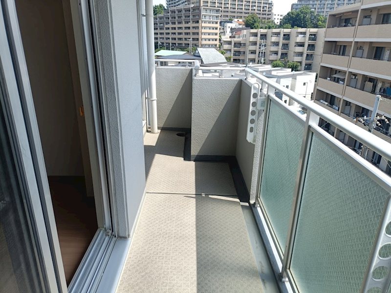 ステイツ吹田・千里丘弐番館 現地写真（バルコニー）