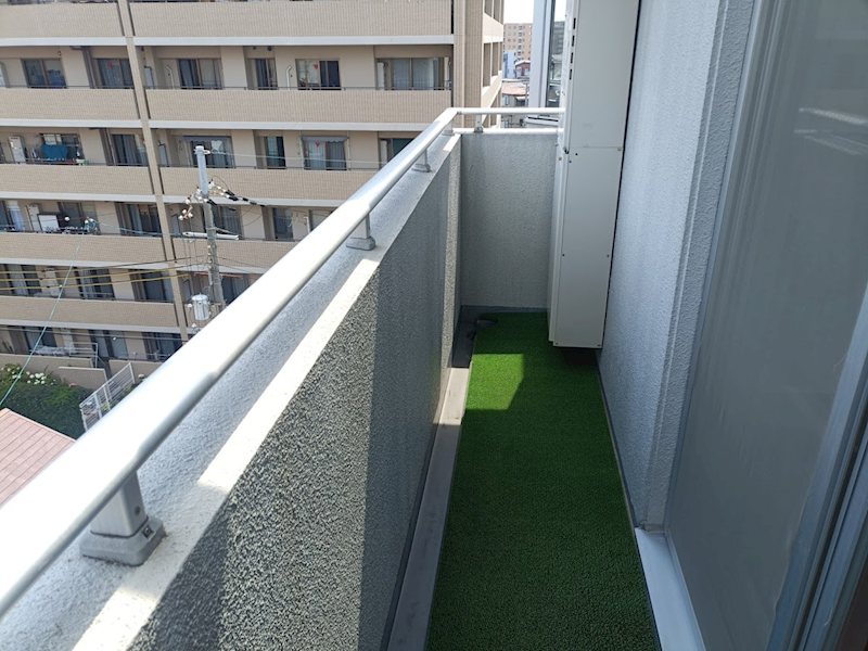 ステイツ吹田・千里丘弐番館 現地写真（バルコニー）