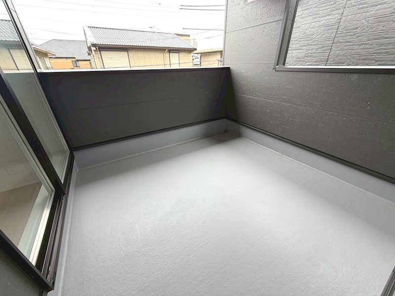 急な雨でも安心のインナーバルコニー 楠葉野田2丁目GRADLEGARDEN全2棟新築分譲地内2号棟 その他