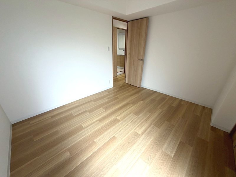 洋室5.8帖 お子様のお部屋にいかがでしょうか 日興交野スカイマンション その他