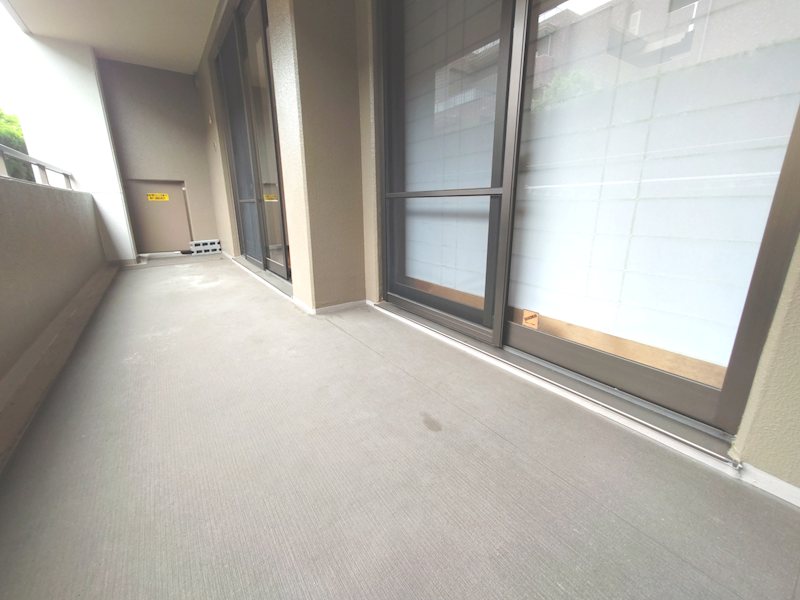南東向きのバルコニー ステイツ枚方・香里ケ丘七丁目 その他