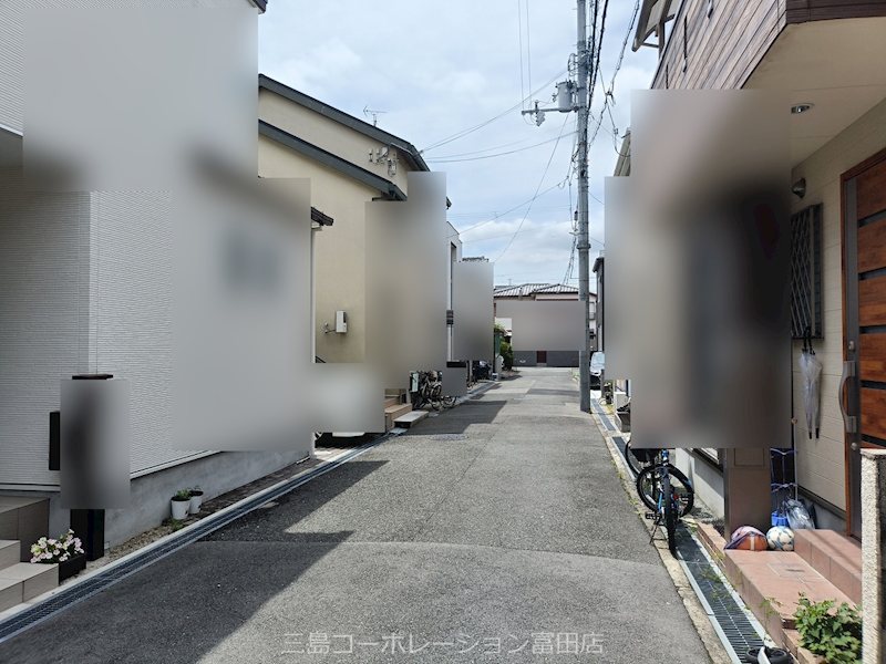前面道路 高槻市芝生町2丁目 新築一戸建 その他