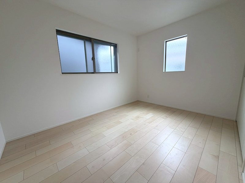 洋室①6帖 お子様のお部屋にいかがでしょうか ローズヴィレッジくずはⅢ5号地 その他