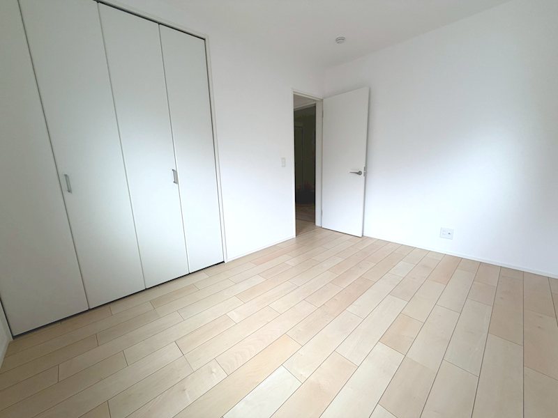 洋室①6帖 お子様のお部屋にいかがでしょうか ローズヴィレッジくずはⅢ5号地 その他