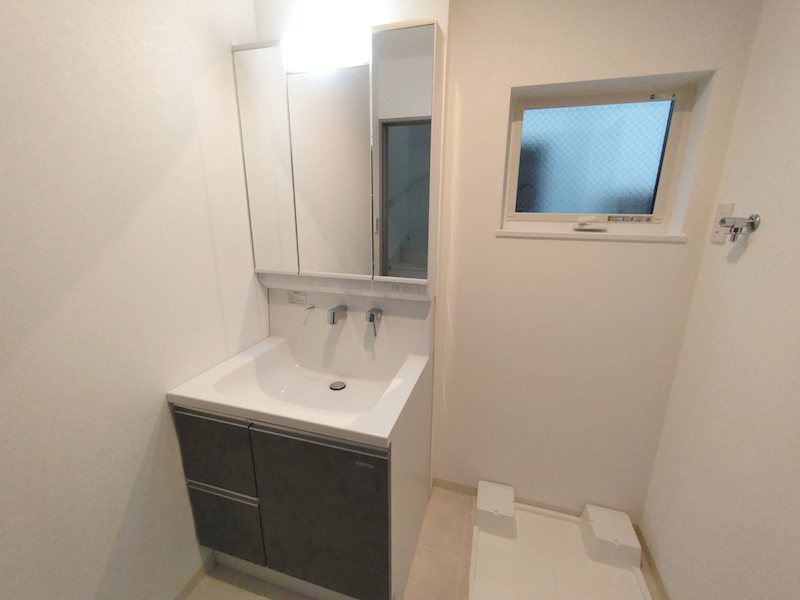 東香里1丁目限定1邸新築分譲住宅 内観写真（洗面台・洗面所）