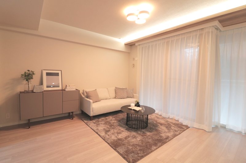 サンメゾン枚方朝日丘かえで館 内観写真（リビング）
