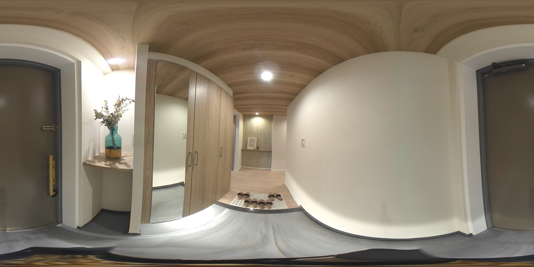 サンメゾン枚方朝日丘かえで館 現地写真（玄関）