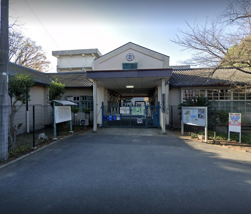 成田町MELDIA新築分譲地内B号棟 小学校