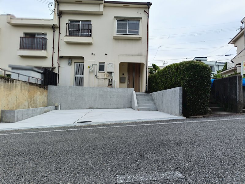 茨木市山手台３丁目　中古テラスハウス 外観写真