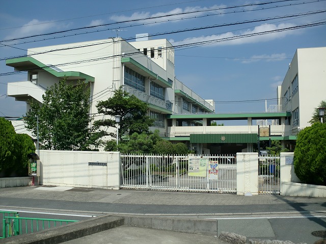 茨木市立郡小学校 周辺画像1
