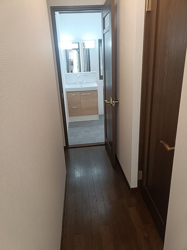 吹田市南正雀2丁目　中古一戸建 内観写真（洗面台・洗面所）
