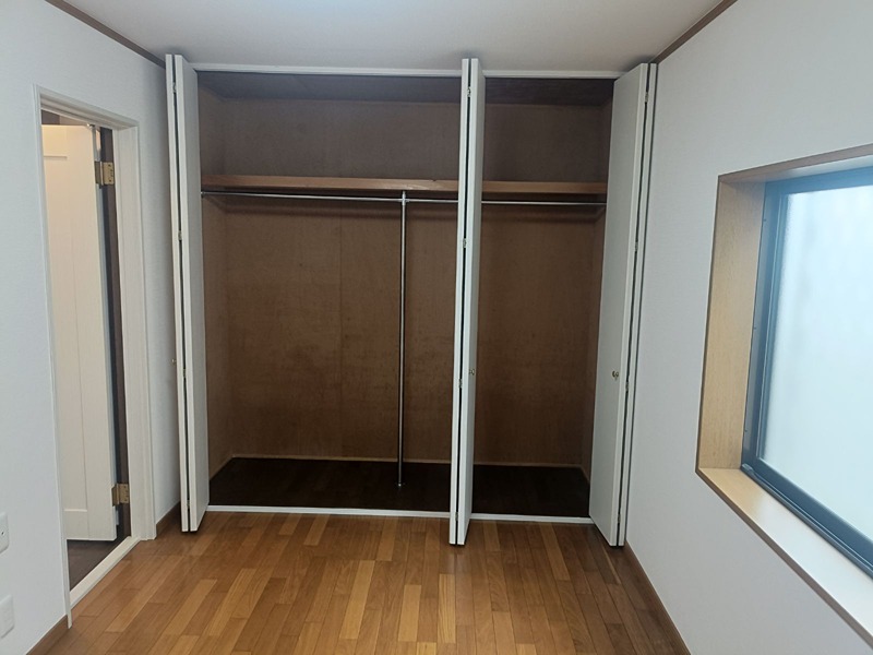 吹田市南正雀2丁目　中古一戸建 内観写真（収納）