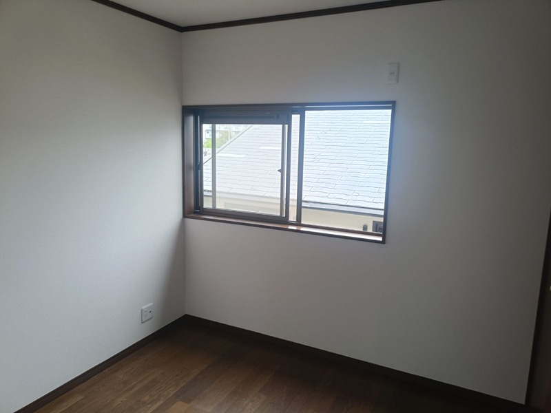 吹田市南正雀2丁目　中古一戸建 内観写真（リビング以外の居室）