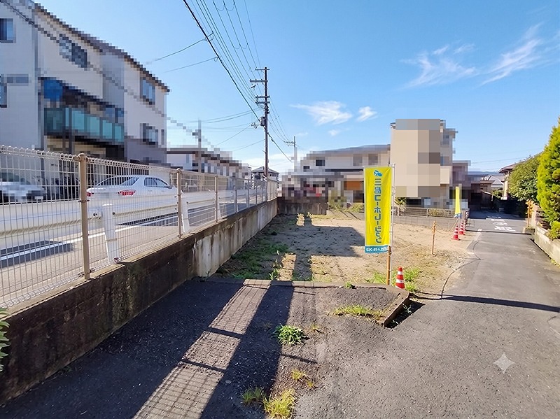 南側道路にて通風・陽当り良好 茨木市上野町 売土地 その他