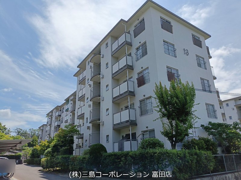 高槻塚原台ハイツ13号棟　オーナーチェンジ物件  外観写真
