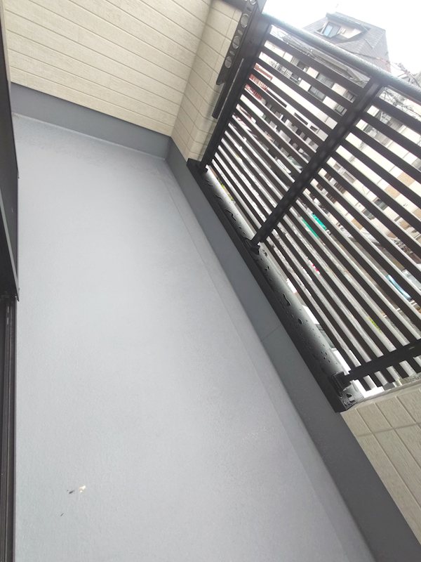主寝室に面したバルコニー 渚元町限定1邸新築分譲住宅 その他