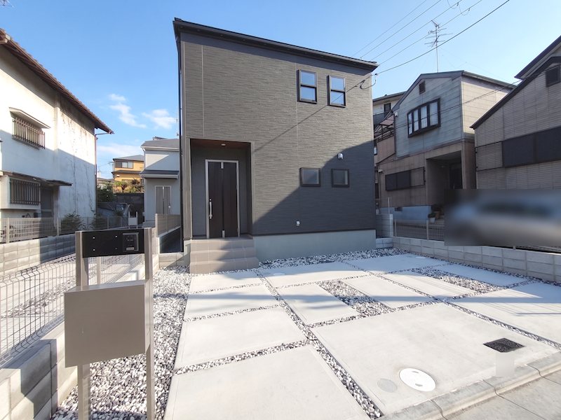 東香里元町LiveleGardenS全2棟新築分譲住宅地内1号棟 外観写真